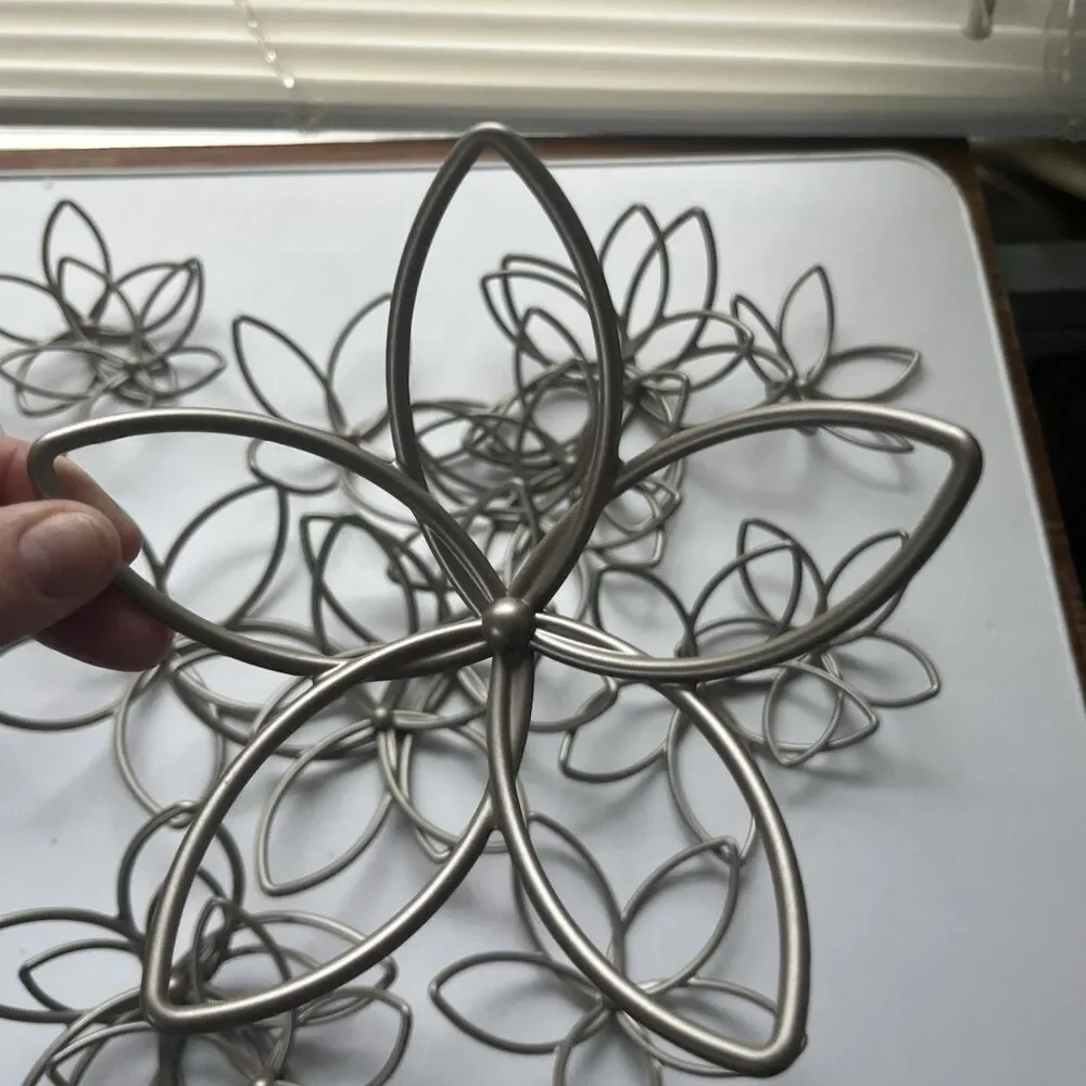 Artist Metal Wire Flower / Wall Art Decor